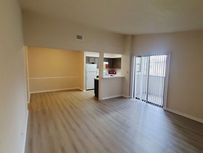 Building Photo - Beautiful 1BD/1BA Condo in Winter Park!