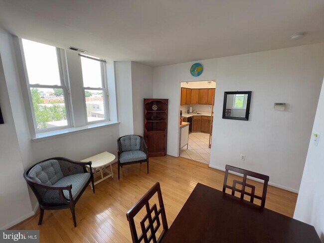 Foto del edificio - 825 N 29th St