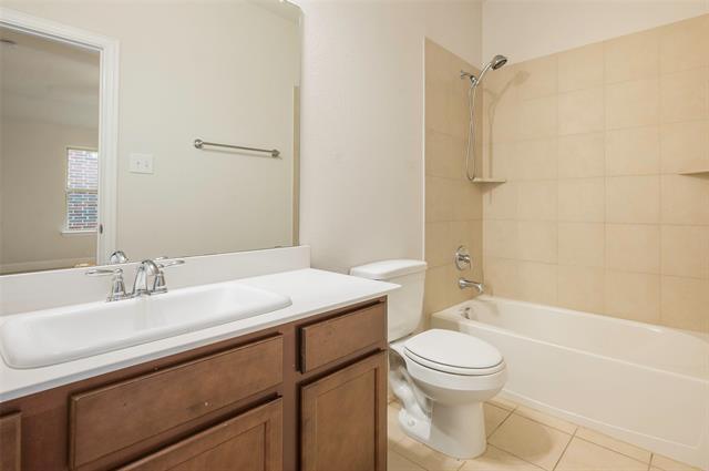 Foto del edificio - 3904 Driftwood Ln