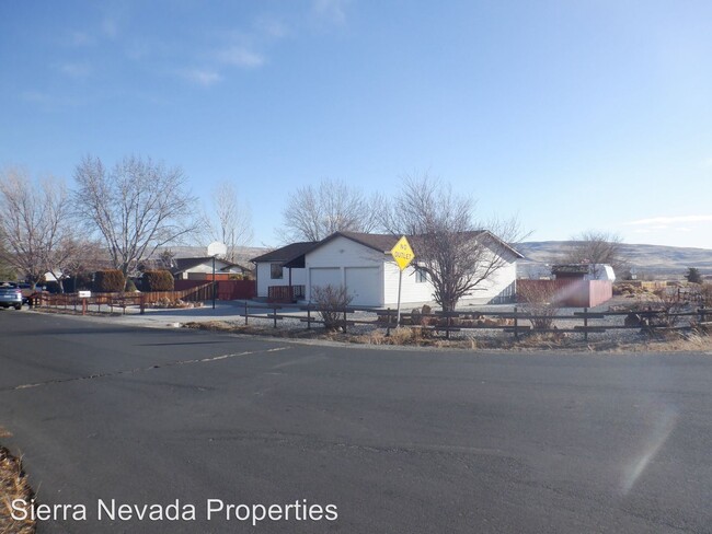 Building Photo - 5 br, 2 bath House - 10 North Tropicana