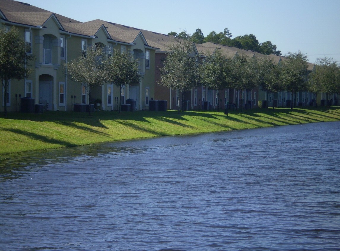 Heron's Landing Apartments Jacksonville, FL