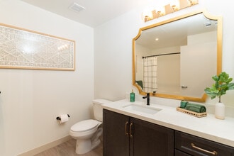 Building Photo - Bolsa Row Apartments