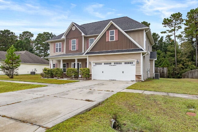 Building Photo - Spacious 4-Bedroom Gem with 2.5 Baths in t...
