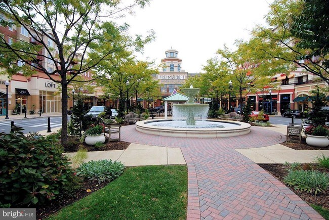 Building Photo - 1276 N Wayne St