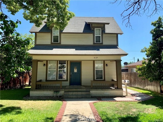 Foto principal - 412 E G St