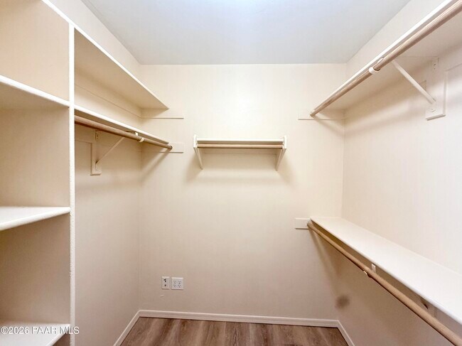 Foto del edificio - 8561 E Posse Cir