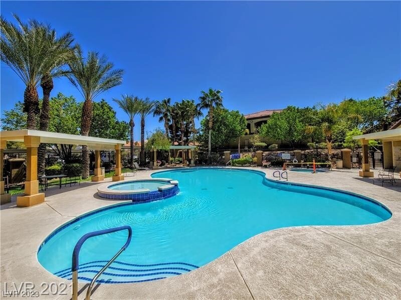 950 Seven Hills Dr Unit 423, Henderson, NV 89052 Condo for Rent in