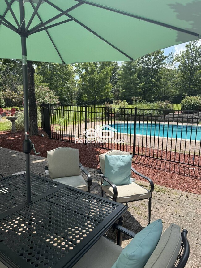 Foto del edificio - 2785 Sun Meadow Dr