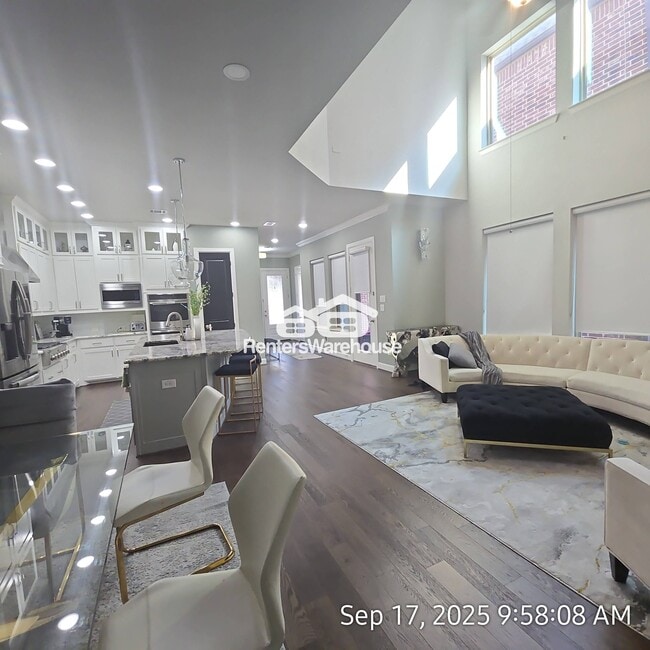 Building Photo - 7225 Collin McKinney Pkwy