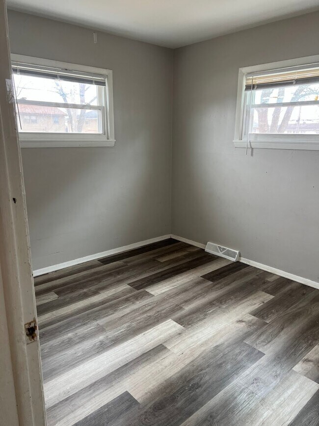 Foto del edificio - 6046 N 61st St