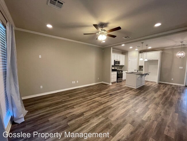 Foto del edificio - 3 br, 2 bath House - 5001 Ames Place