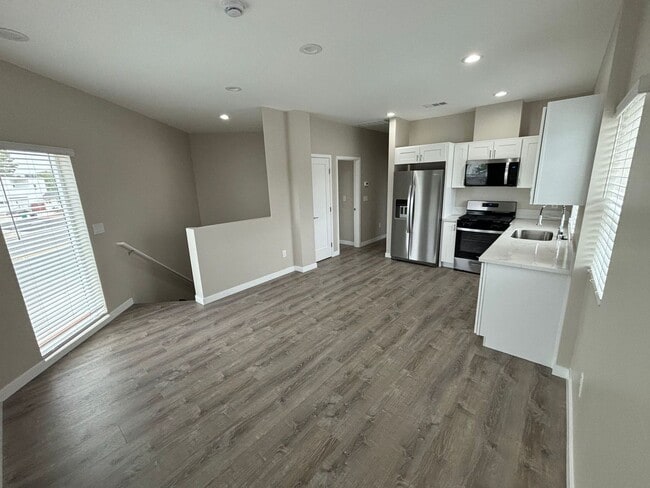 Building Photo - Newly Built in 2025! 4 Bed 2 Bath on Monte...