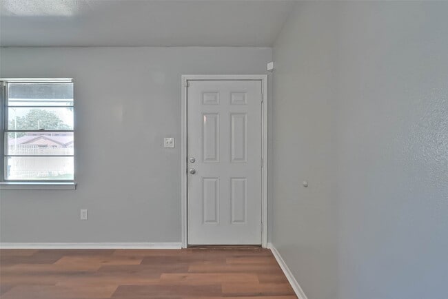 Foto del edificio - 3918 Tavenor Ln