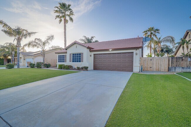 Foto del edificio - Home in NW Bakersfield!