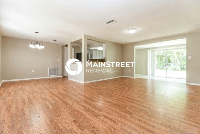 Foto del edificio - 3 Bedroom Pet-Friendly Home in New Port Richey, FL with Main Street Renewal