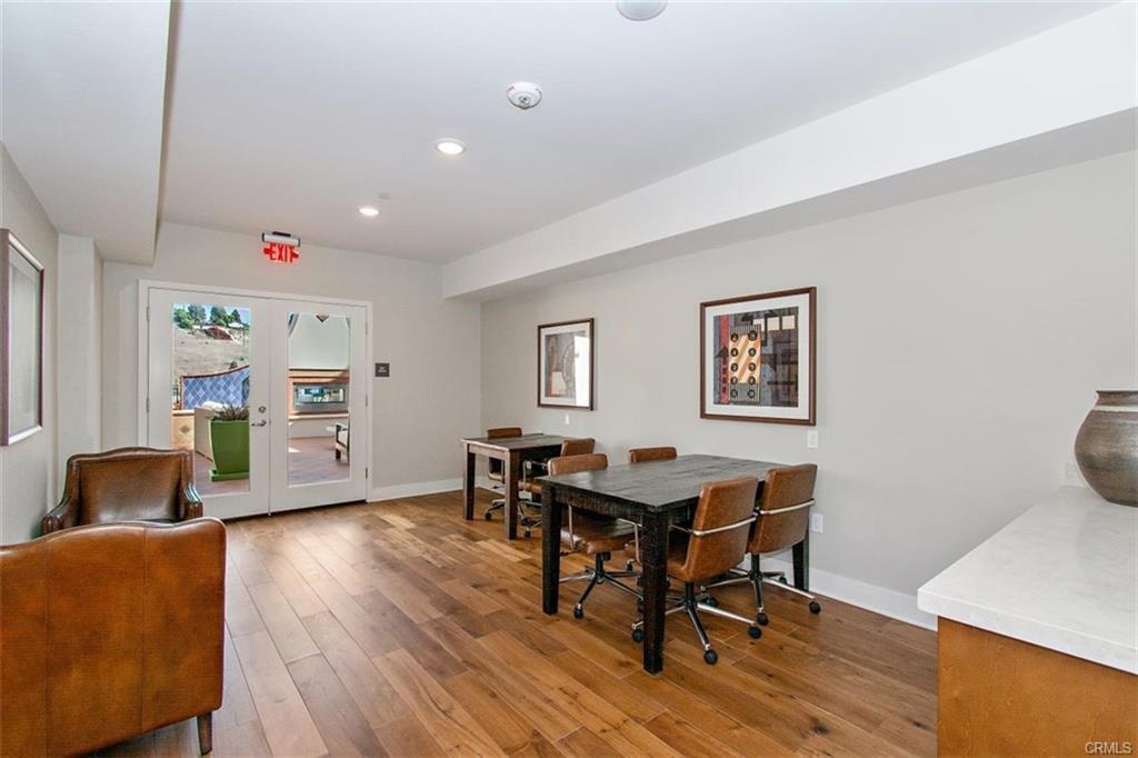 Foto principal - 627 Deep Valley Dr