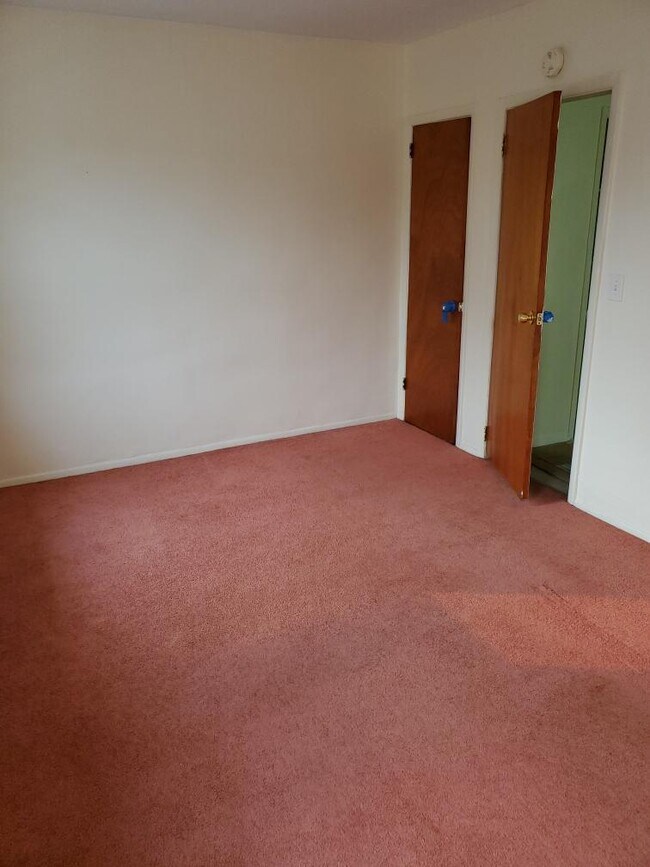 Living Room - 10343 105th St