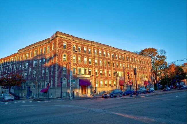 Foto del edificio - 1626 Massachusetts Ave
