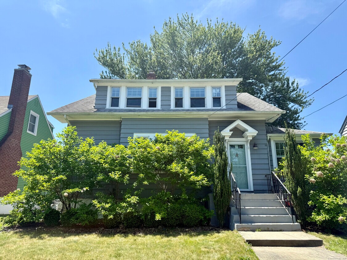 Foto principal - 328 Marion St