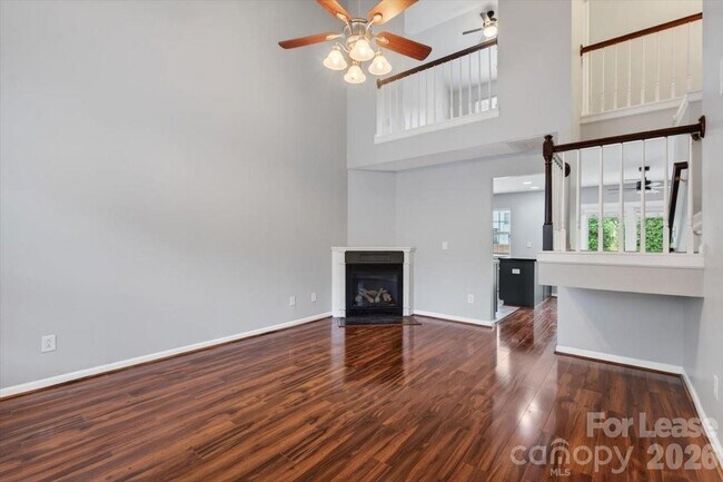 Foto del edificio - 3445 Broadwick St