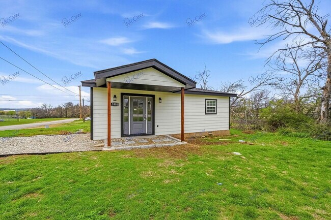 Foto del edificio - 5901 Farnsworth Ave