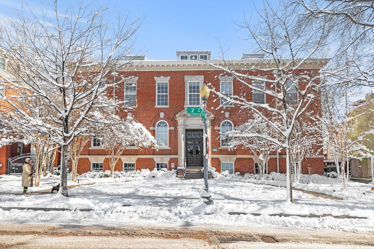 Primary Photo - 2035 2nd St NW