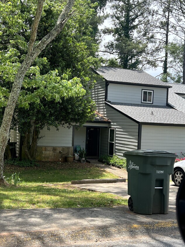 Primary Photo - 269 Pam Ln SW