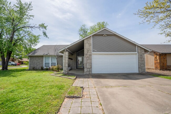 Building Photo - 3 Bed / 2 Bath in Broken Arrow!