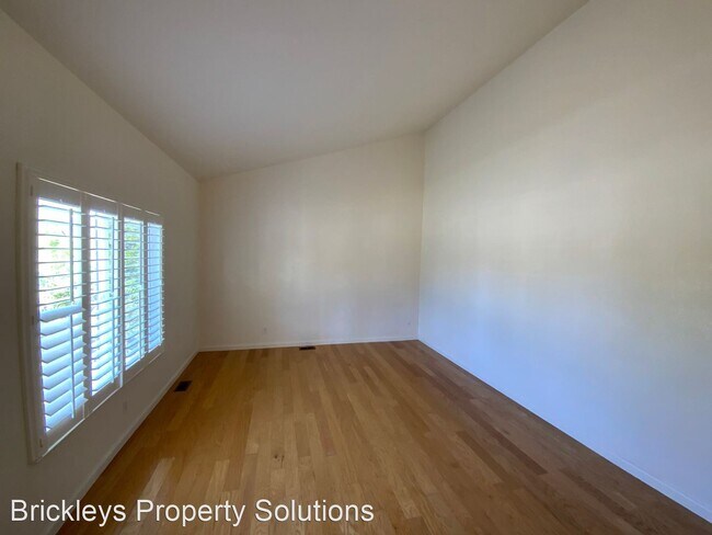 Foto del edificio - 3 br, 2 bath House - 2110 Whitehorn Dr N