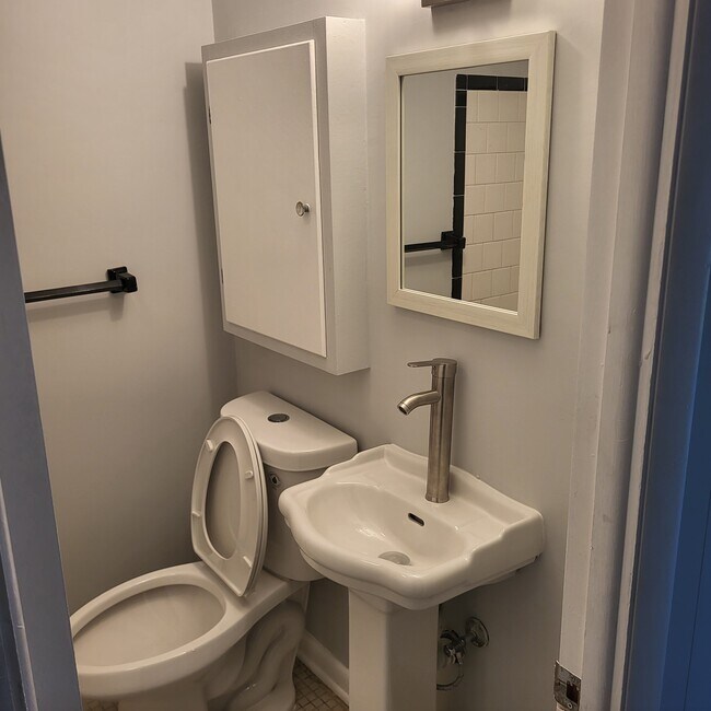 Foto del edificio - 2507 Wetherburn Rd