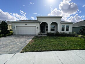 Building Photo - 2775 Norway Maple Ct