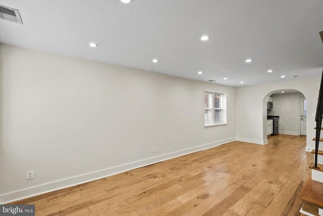 Foto del edificio - 1006 S Belnord Ave