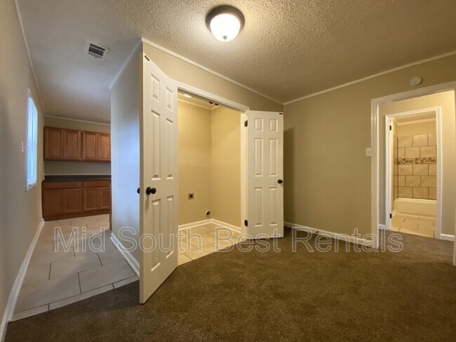 Foto del edificio - 3530 Carney St