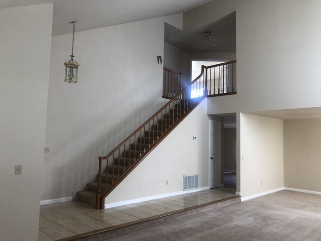 Building Photo - 158 San Simeon Pl