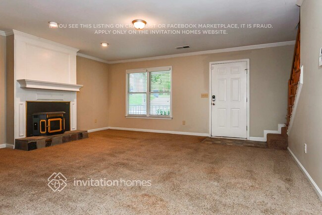 Building Photo - 2123 Amherst Trail SE