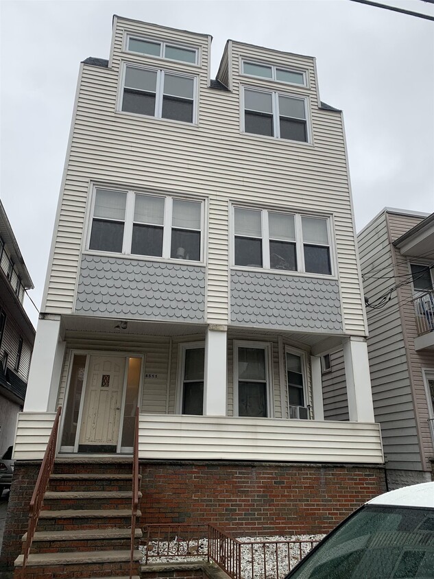 8511 3rd Ave Unit 3, North Bergen, NJ 07047 - Room for Rent in North ...