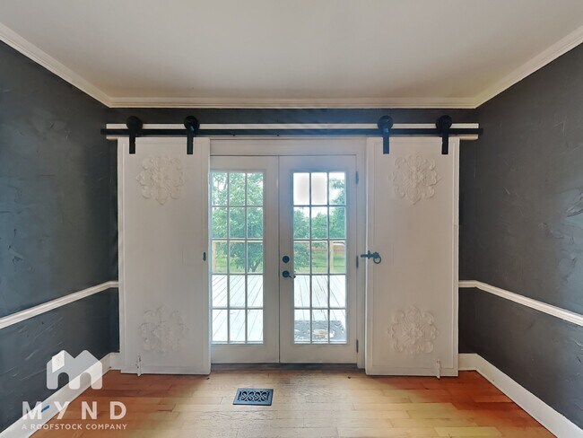 Foto del edificio - 2206 Eastland Ave