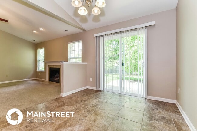 Building Photo - 1942 Mare Ave