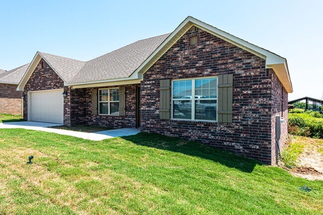 Foto del edificio - 1016 Brook Street, Gentry, AR 72734