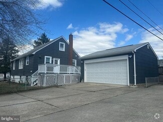 Building Photo - 8311 Wilson Ave