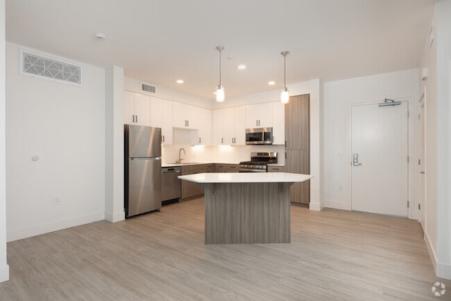 2BR, 2BA - 1157SF - Kitchen - Enzo Apartments