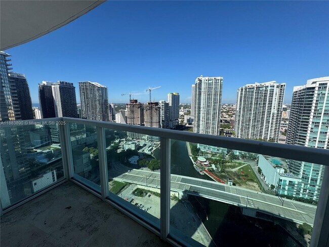 Foto del edificio - 31 SE 5th St