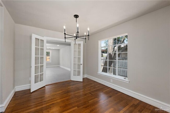 Building Photo - 1305 Quince Ave