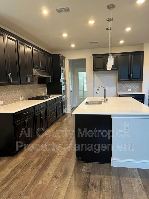 Building Photo - 3577 Hathaway Ct