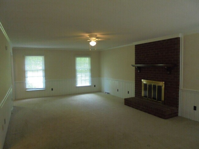 Building Photo - Abington-Spacious Cape Cod Style House Wit...
