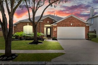 Building Photo - 7710 Trail Hollow