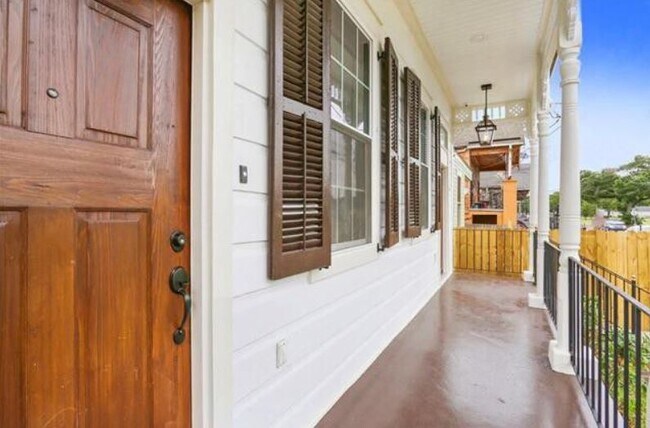 Foto del edificio - 2122 St Roch Ave
