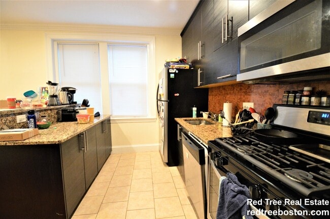 Photo - 73 Thatcher St Apartment