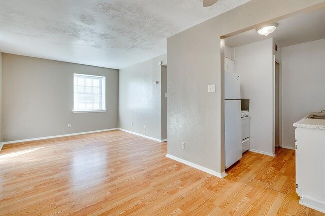 Foto del edificio - 307 E 31st St