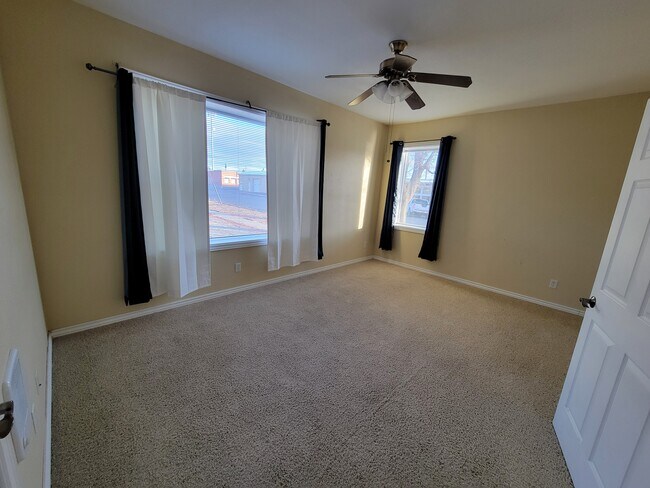 Foto del edificio - French Apartments